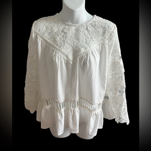 Raga SAMPLE White Flowy Lace Blouse size medium,‎ open back